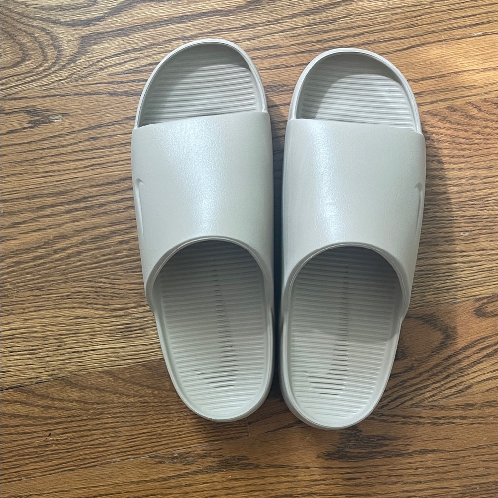 Men’s 13 Nike Tan Slide Sandals